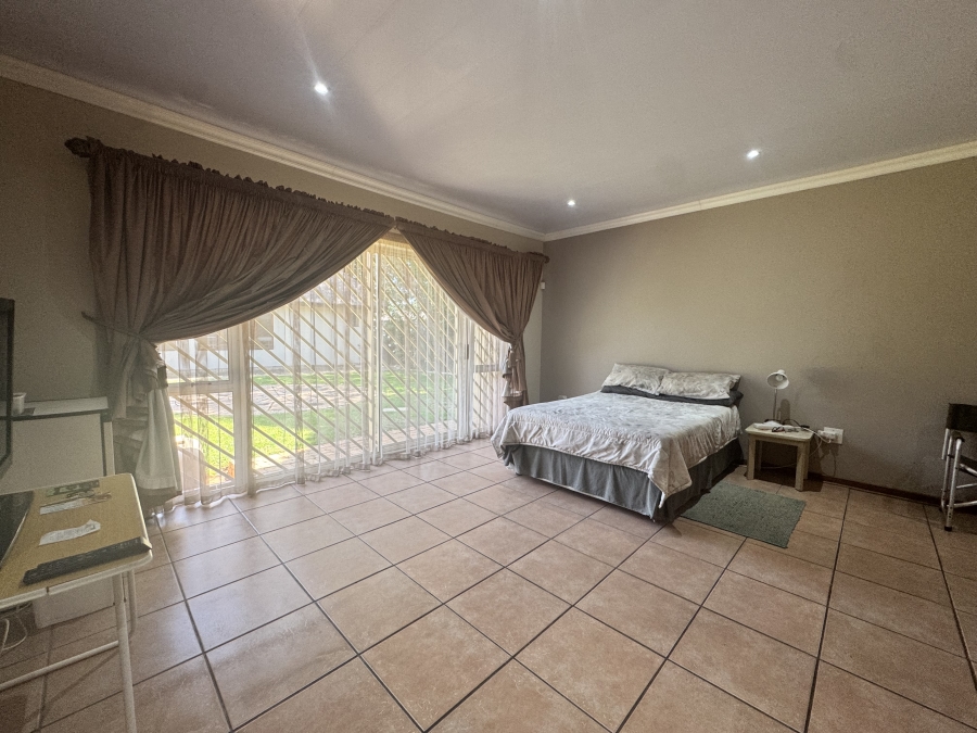 4 Bedroom Property for Sale in Neserhof North West